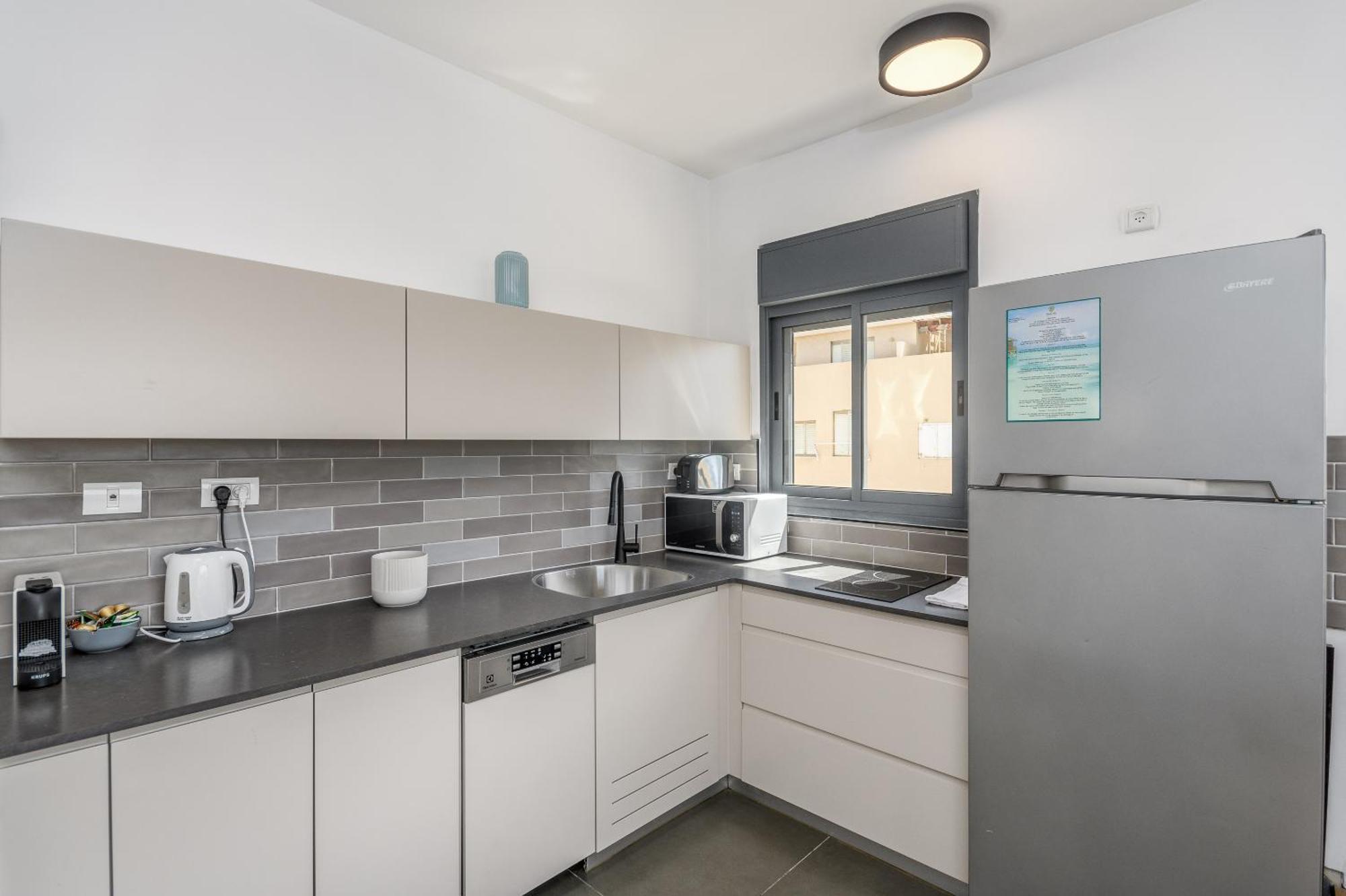 شقة Modern & Sunny 1 Bdr W Balcony And Parking تل أبيب المظهر الخارجي الصورة